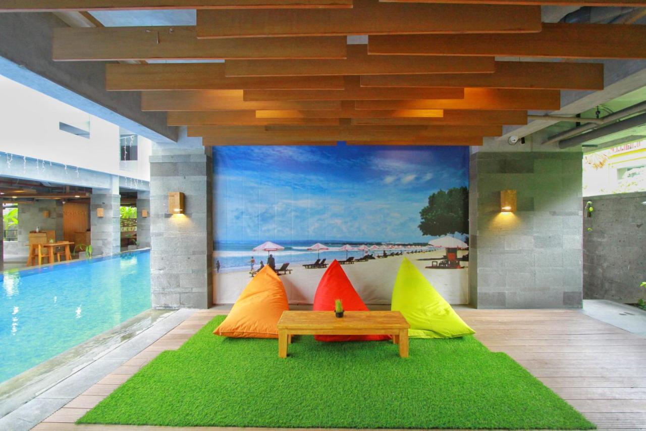 Hotel Swiss-Belexpress Kuta Legian Extérieur photo