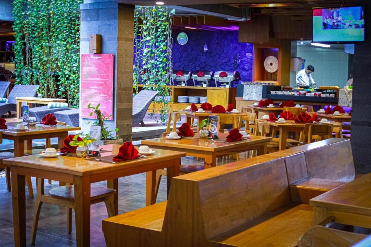 Hotel Swiss-Belexpress Kuta Legian Extérieur photo